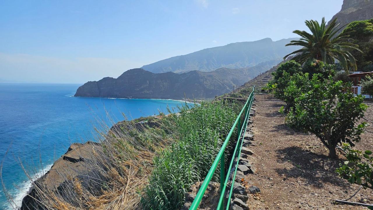 Cerrajones: Spectacular Views From The Cliff Agulo